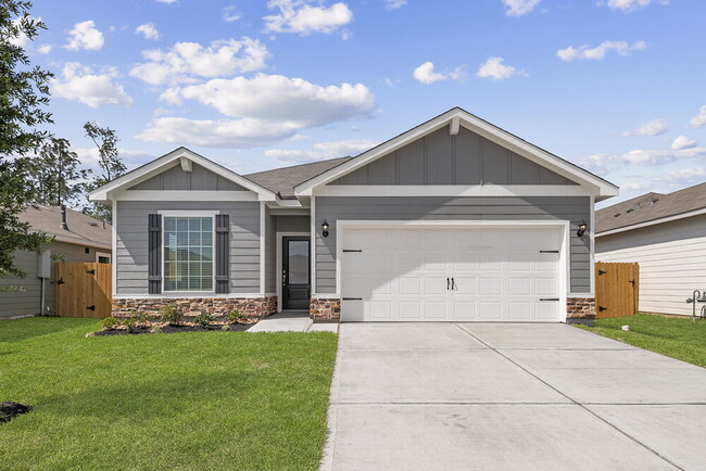 Building Photo - 15647 Plum Brk Dr