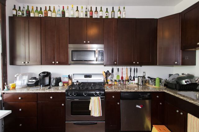 Building Photo - 870 W Buckingham Pl