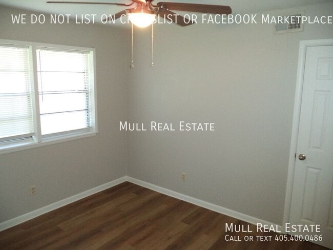 Building Photo - 3002 SW 53rd St