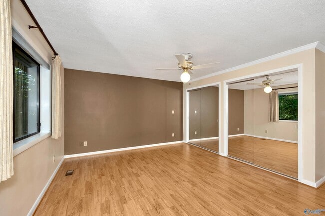 Building Photo - 286 Springhill Rd NW