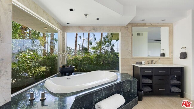 Building Photo - 70375 Calico Rd