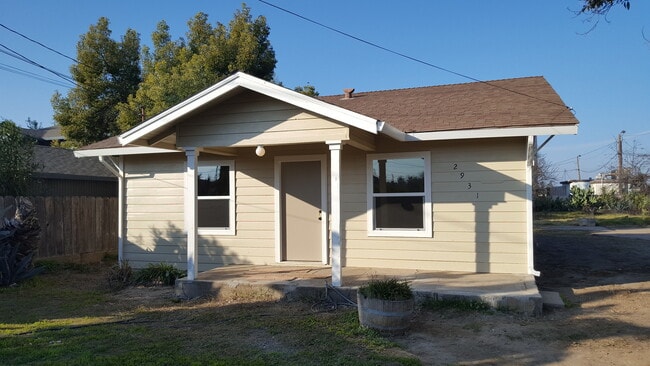 Primary Photo - 2931 Sierra St