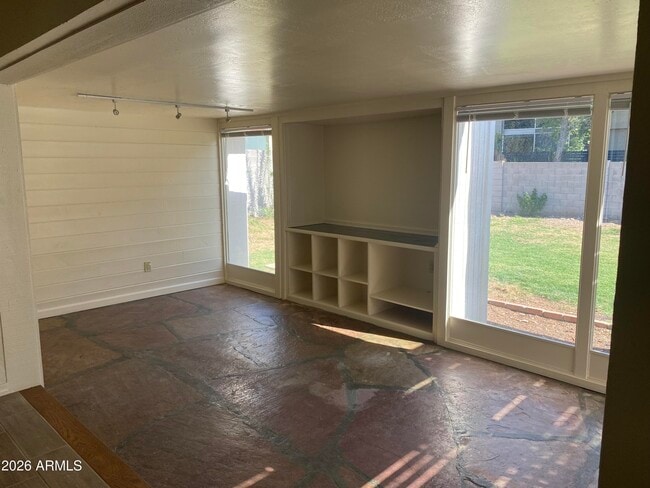 Building Photo - 3207 E Medlock Dr