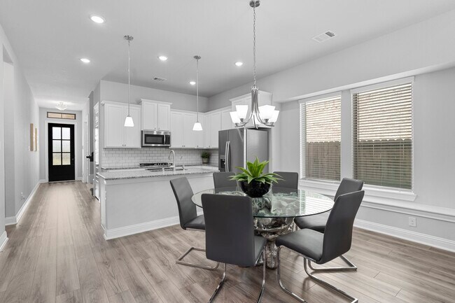 Building Photo - 2106 Ironwood Pass Dr