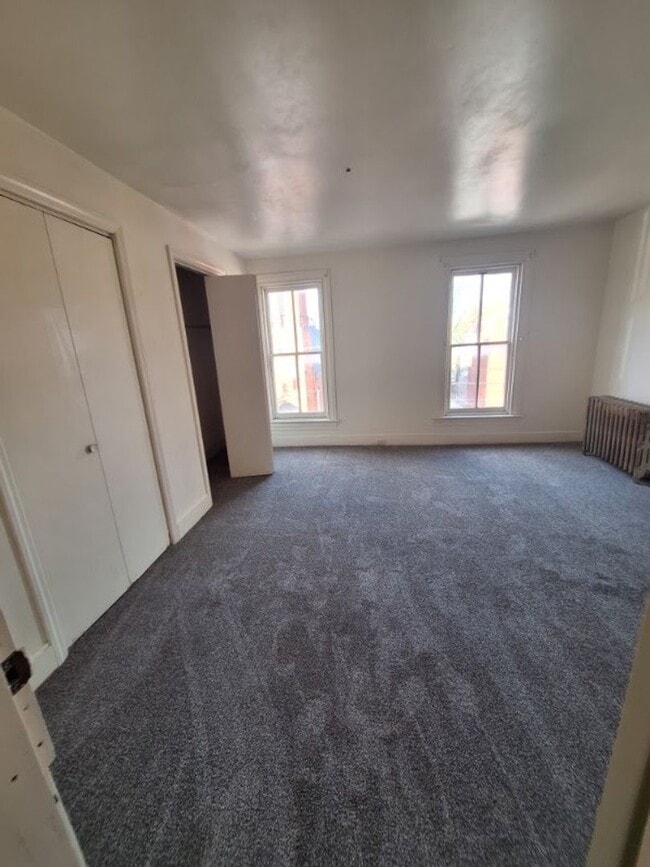 Building Photo - Fantastic 3 bedroom house in York