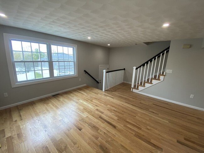 Building Photo - 104 Walpole St