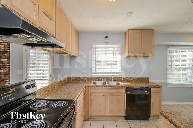 Building Photo - 195 King David Dr SW