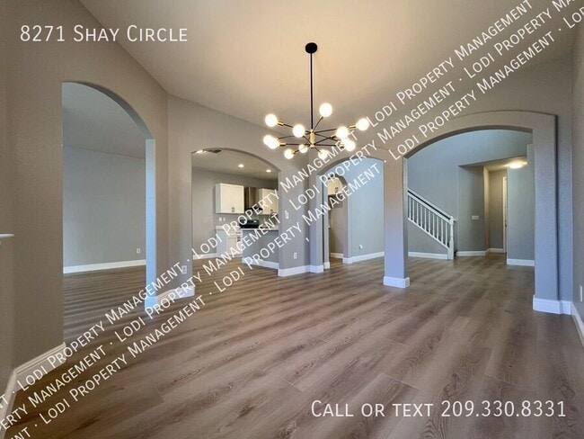 Building Photo - 8271 Shay Cir