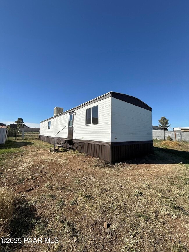 Building Photo - 15835 S Cordes Lakes Dr