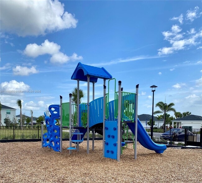 Building Photo - 5971 Pickering Dr