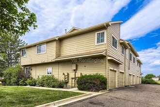Building Photo - 1099 S Walden Way