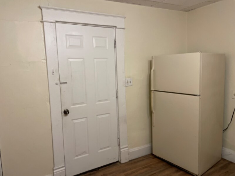 Building Photo - 1672 Manchester Ave