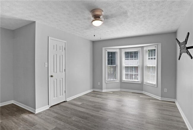 Building Photo - 4556 Coopers Creek Pl SE