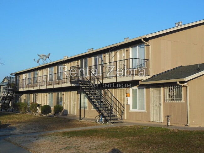 Building Photo - 1189 Kelso St