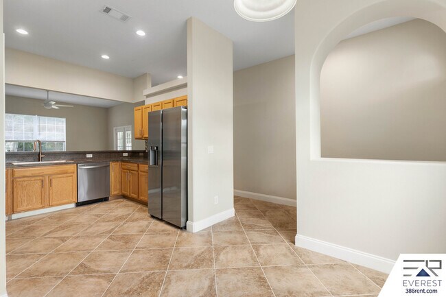 Building Photo - 25 Rainbrook Dr