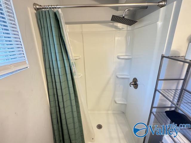 Building Photo - 522 Lisa Ln NW