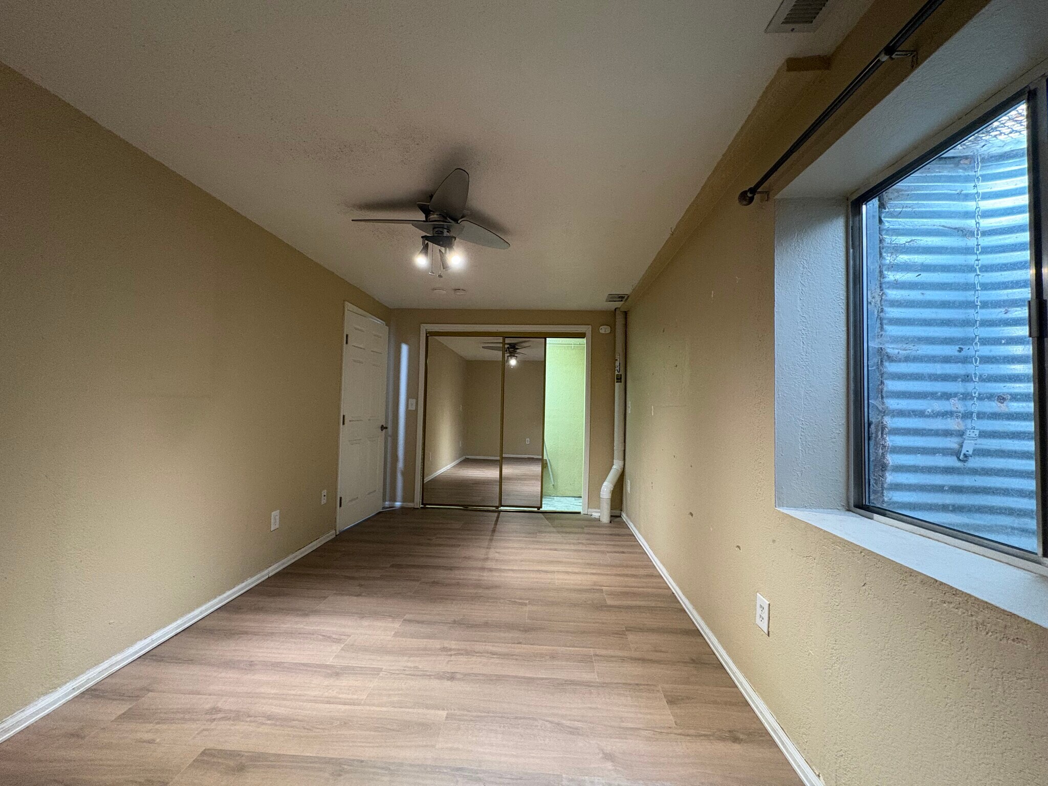 Building Photo - 3920 Anvil Dr