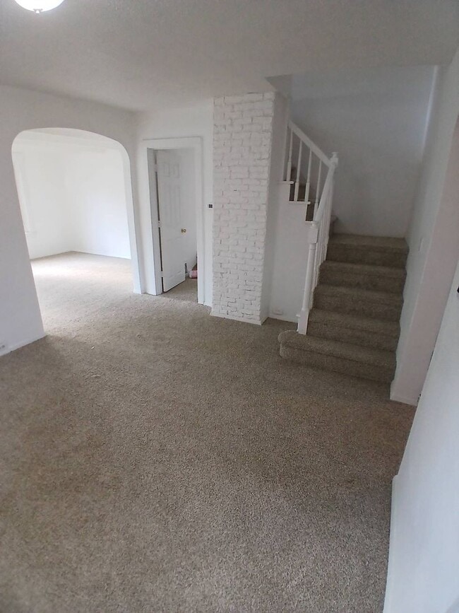 Building Photo - Newly Renovated 4BR/1BA Single-Family Home with Garage – Cleveland