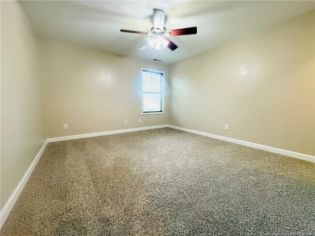 Building Photo - 5325 Nessee St