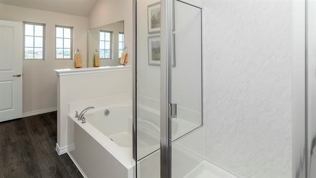 Building Photo - 2240 Lasso Ct