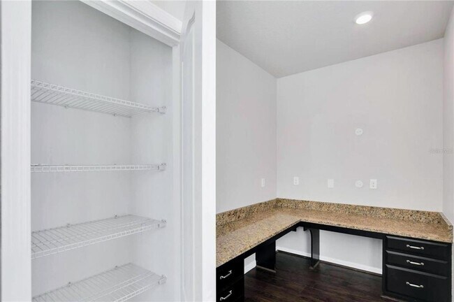 Building Photo - 11061 Little Blue Heron Dr