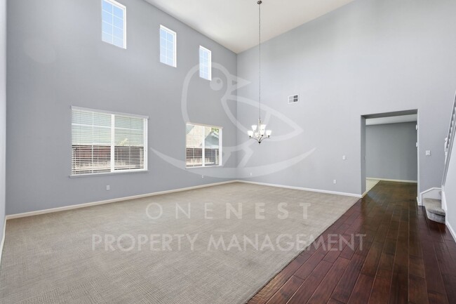 Building Photo - spacious 4-bedroom, 2.5-bathroom home in the desirable Whitney Ranch