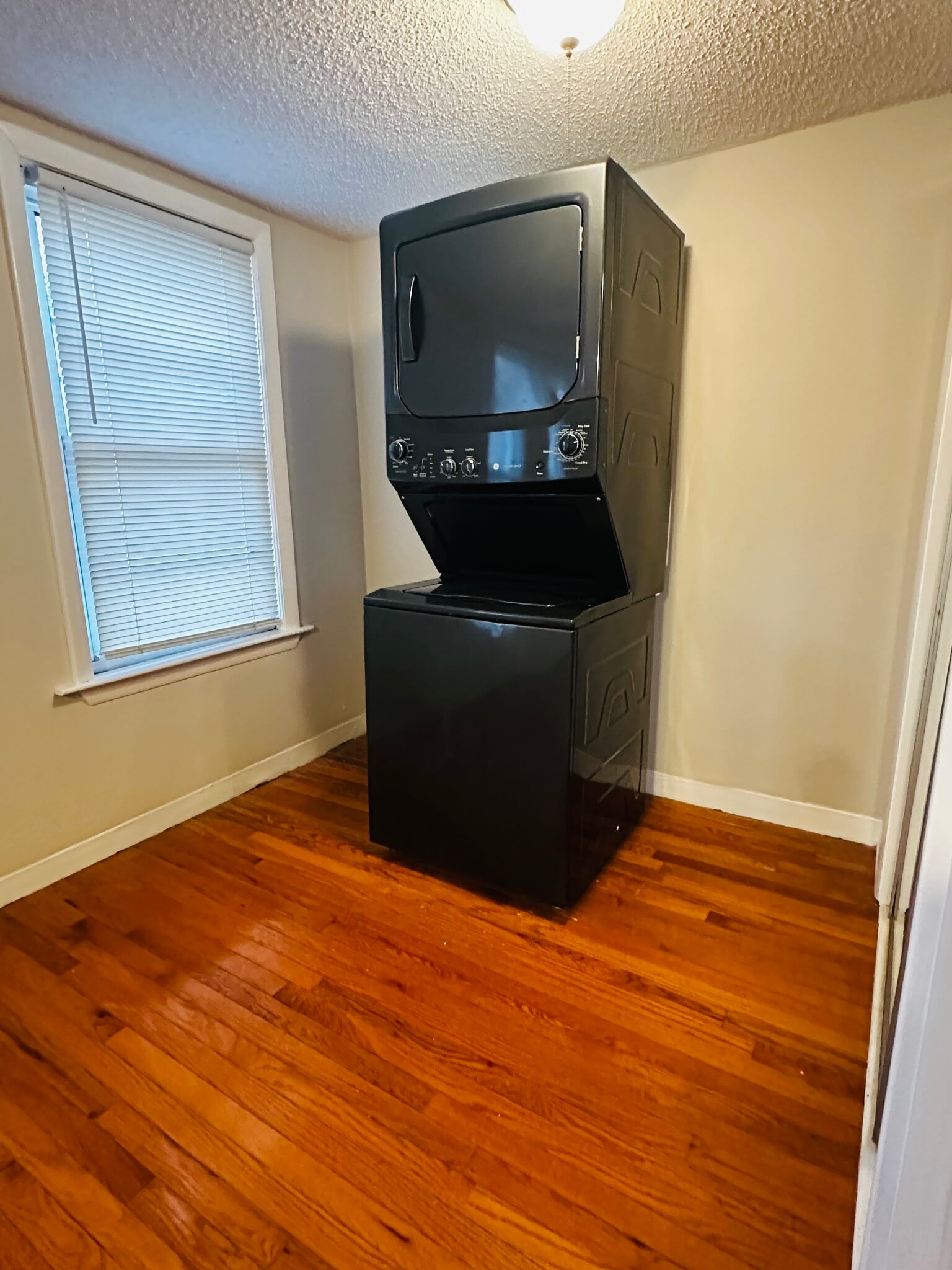 Building Photo - 139 Princeton St