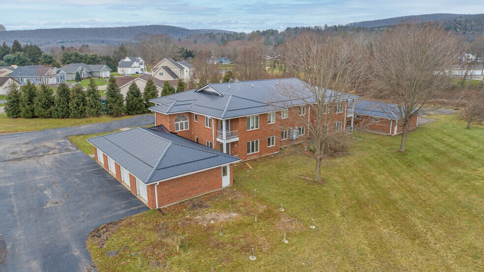 Building #13 - 13 Eagle Dr