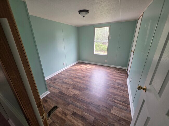 Building Photo - 1120 Angela Pl