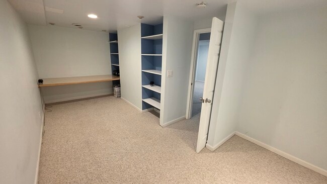 Building Photo - 1117 Franklin Ln