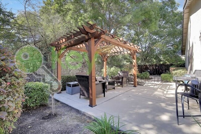 Building Photo - 4510 Pheasant Ln