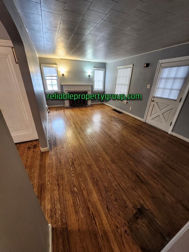 Building Photo - New Listing!!!