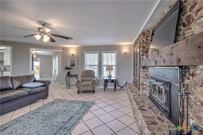 Building Photo - 1667 Primrose Trail