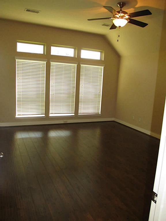 Building Photo - 14104 Green Thicket Dr