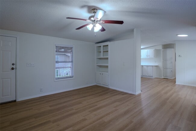 Building Photo - 20511 N Navasota St
