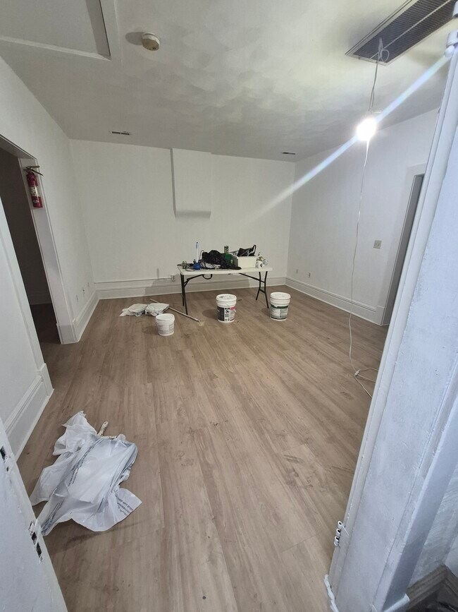 Primary Photo - 45 W Main St