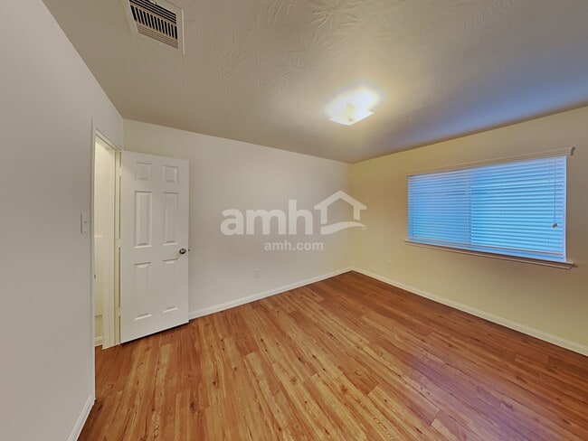 Building Photo - 5935 Stockholm Ct