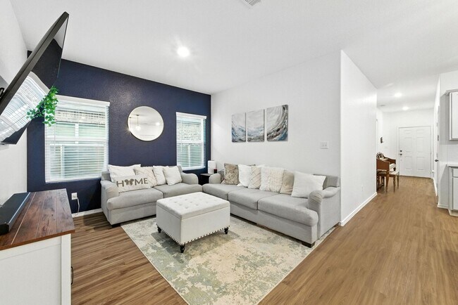 Building Photo - 3/BR 2/BA Home with Modern Touches and Cozy Outdoor Living!