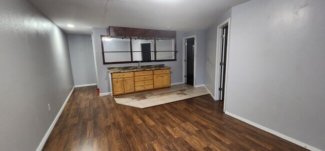 Building Photo - 4236 S Tempe Ct