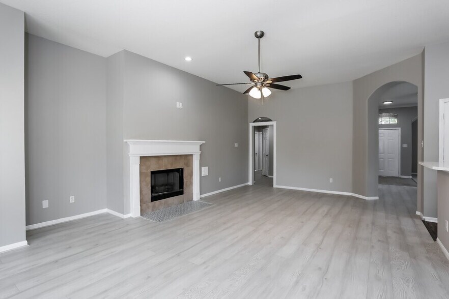 Building Photo - 722 Neap Ct