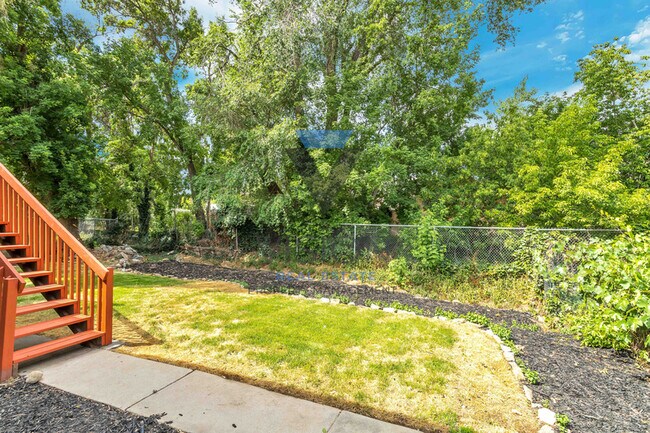 Building Photo - 6842 S Enchanted Dr