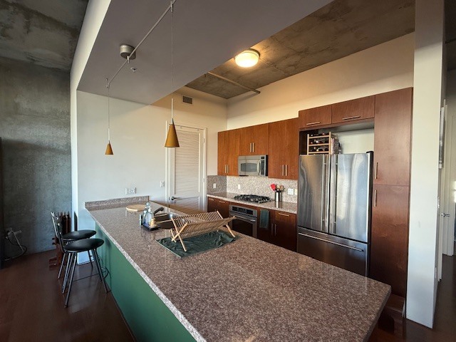 Kitchen - 527 10th Ave