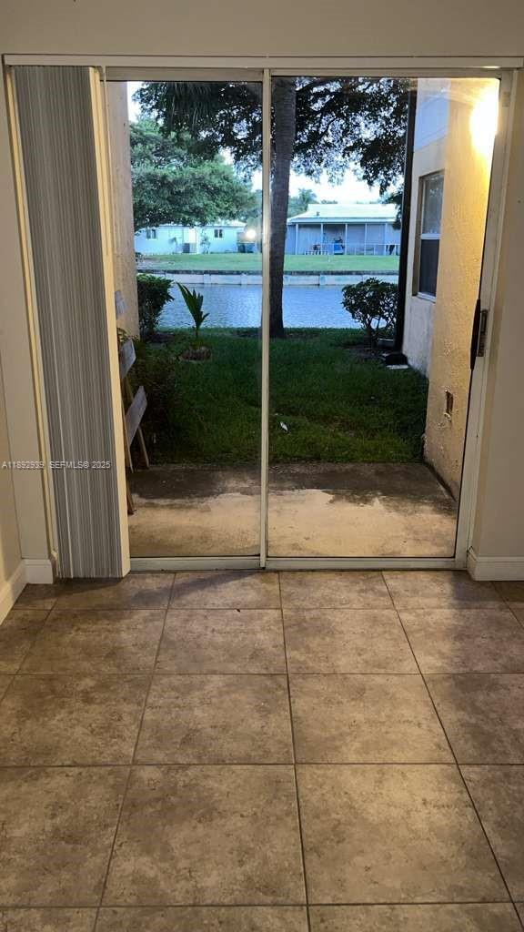 Building Photo - 7640 Westwood Dr