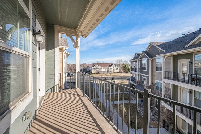 Building Photo - 3B/2B Condo in the Flats at Centerra Now A...