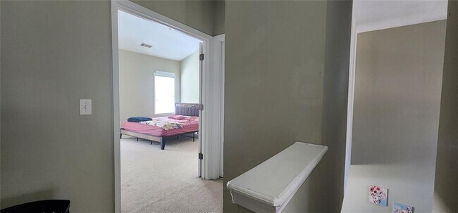 Building Photo - 2877 Cross Creek Dr