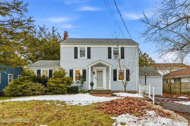 Building Photo - 416 Roosevelt Ave