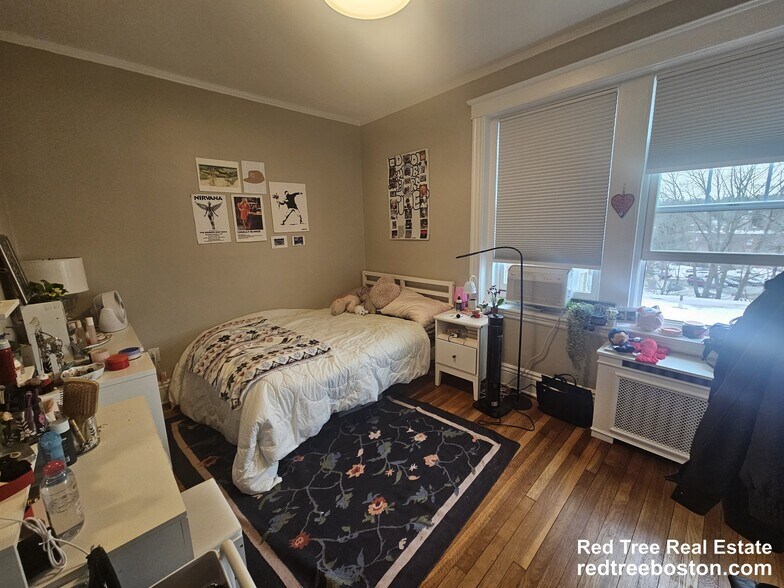 Building Photo - 5 Colliston Rd