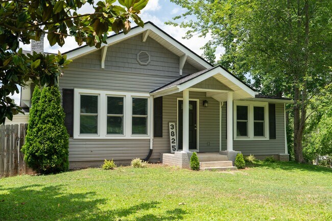 Building Photo - Knoxville 37917 - 3 bedroom 2 bath - call ...