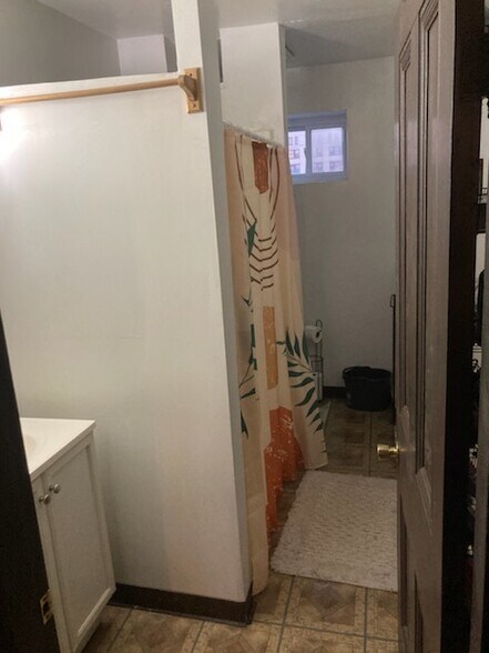 Building Photo - 1812 Locust St