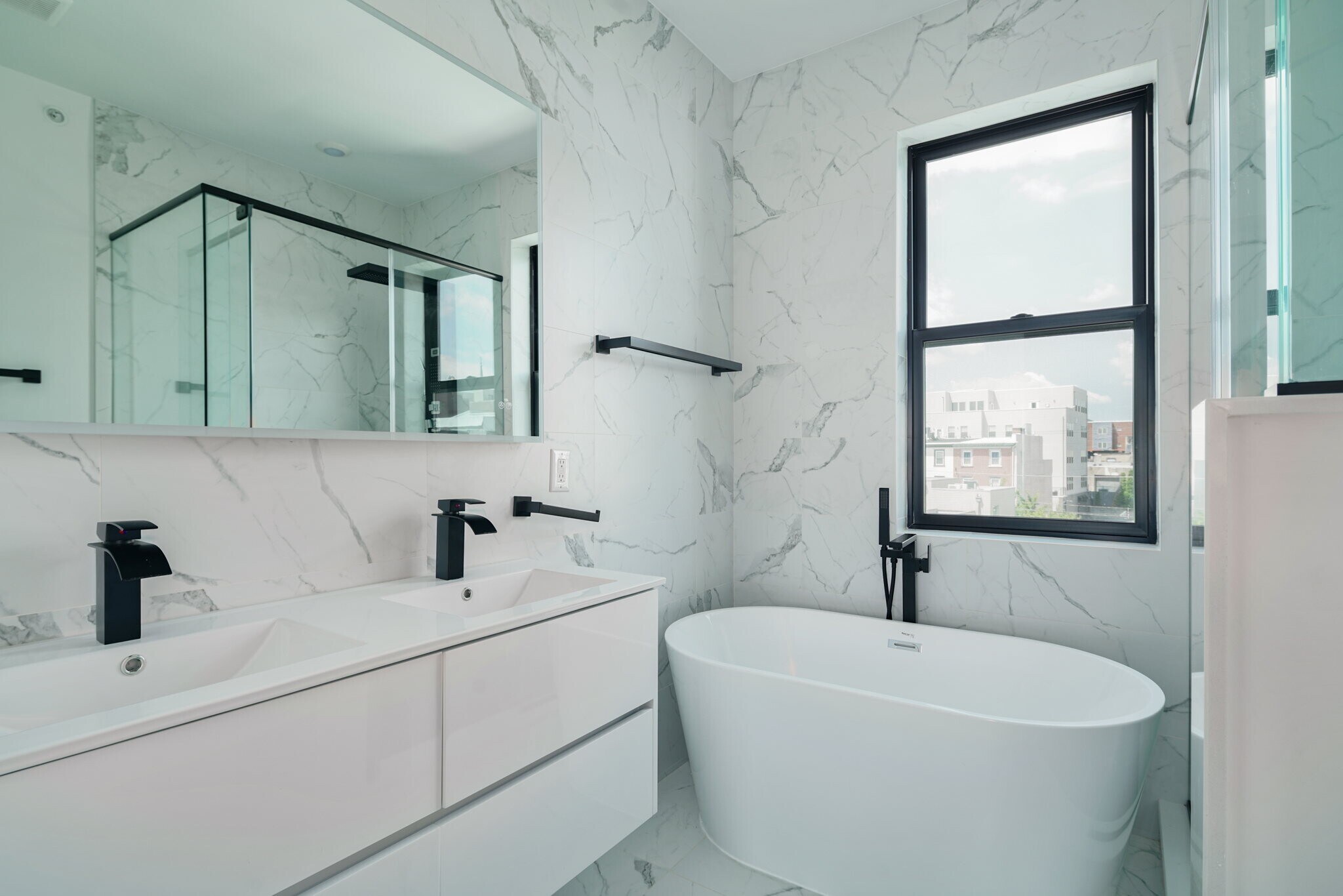 Building Photo - 930 N 2nd St